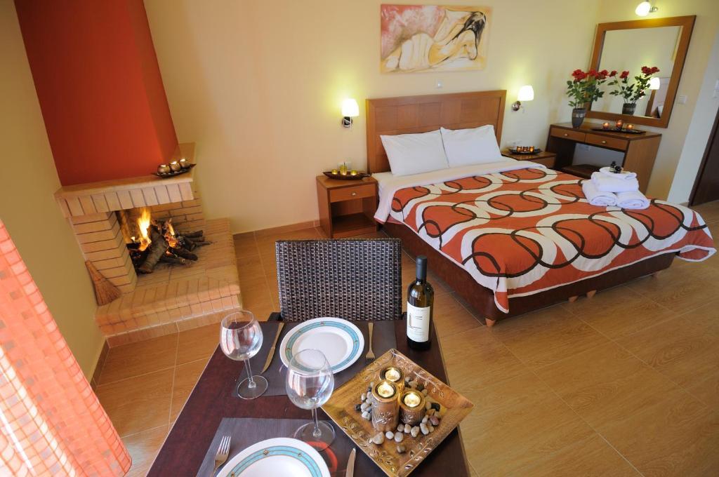 Faros Luxury Suites Marathopoli Eksteriør billede