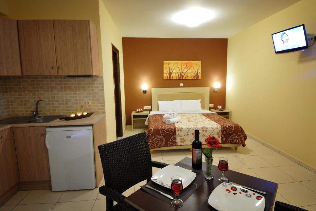 Faros Luxury Suites Marathopoli Eksteriør billede