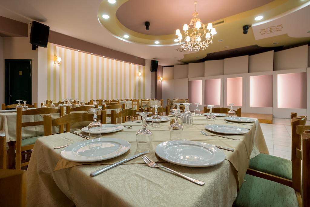 Faros Luxury Suites Marathopoli Eksteriør billede