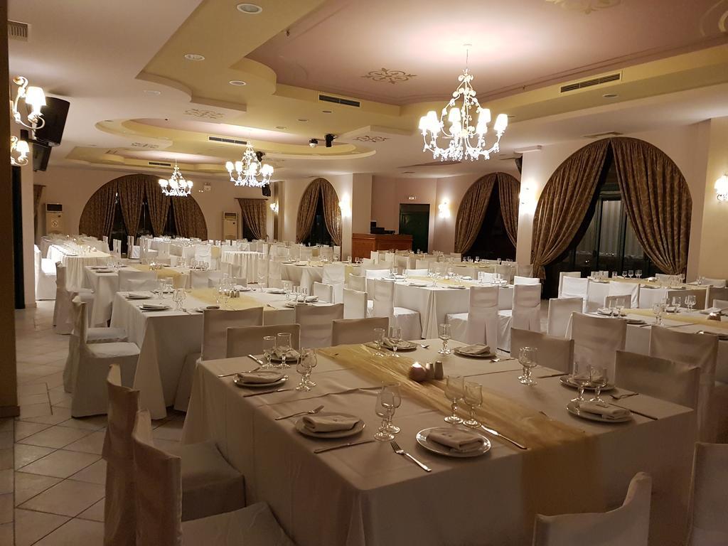 Faros Luxury Suites Marathopoli Eksteriør billede
