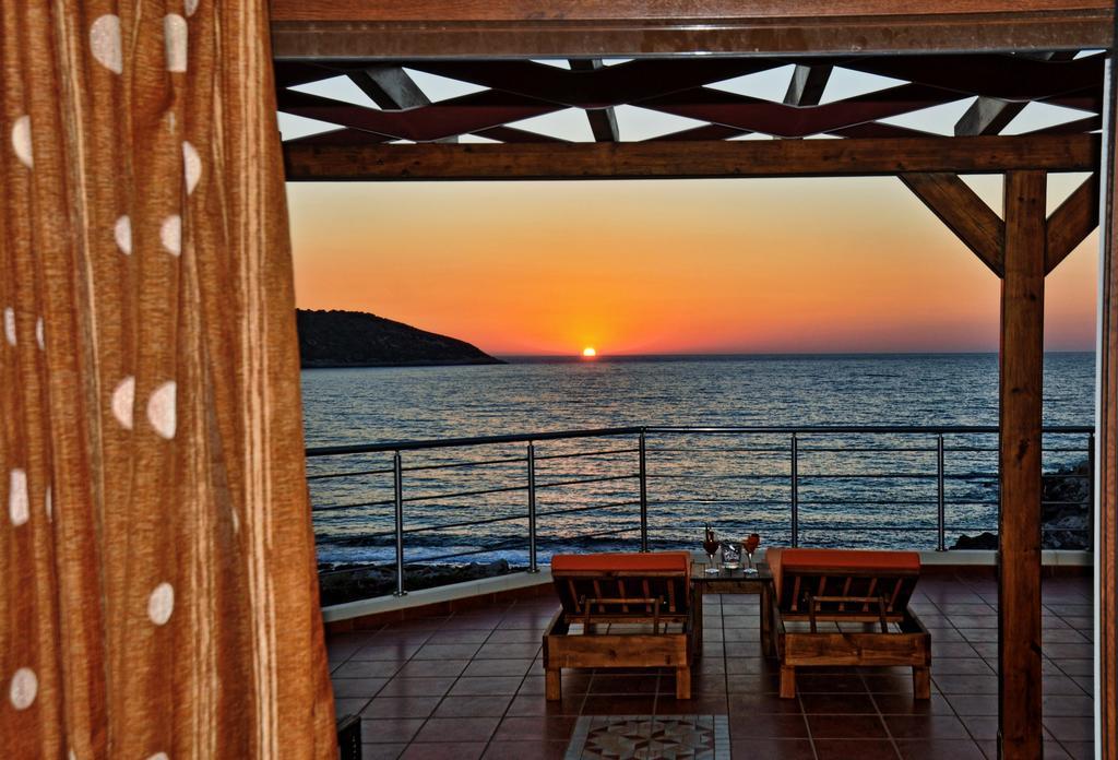 Faros Luxury Suites Marathopoli Eksteriør billede